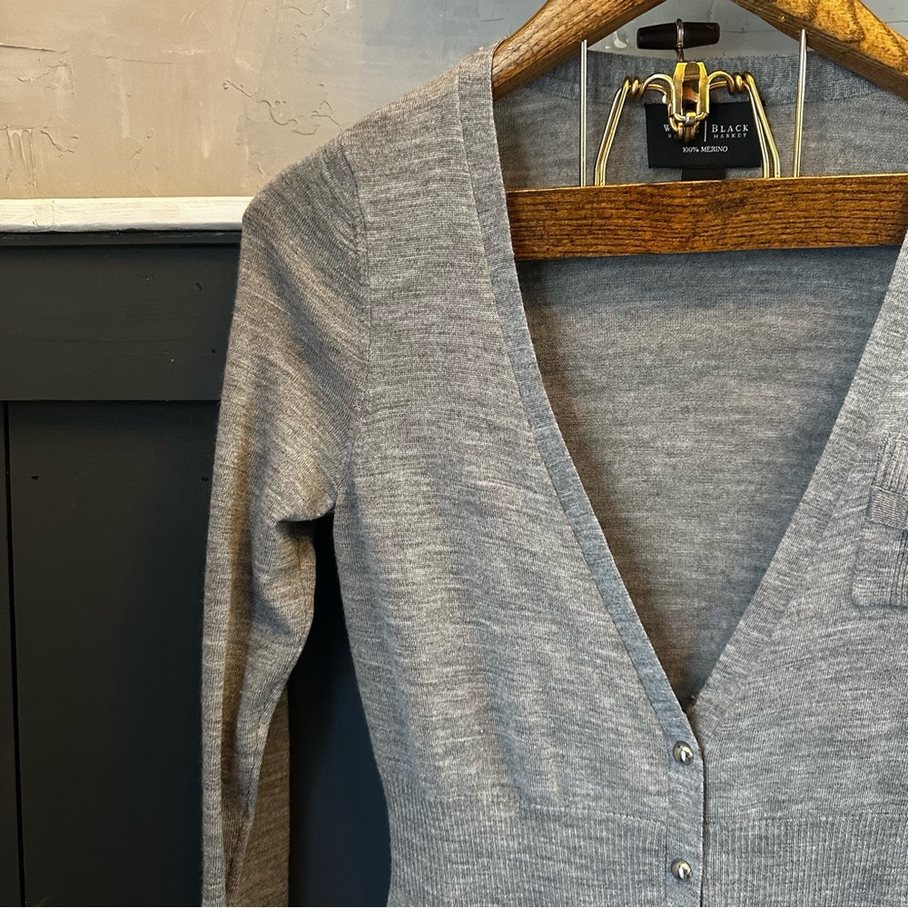 White House Black Market Cardigan Sz Small Gray 100% Merino Wool‎ Snap Front - Picture 4 of 12